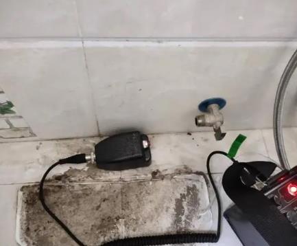 瓯海屋顶漏水维修公司分享下卫生间漏水的危害及解决方法